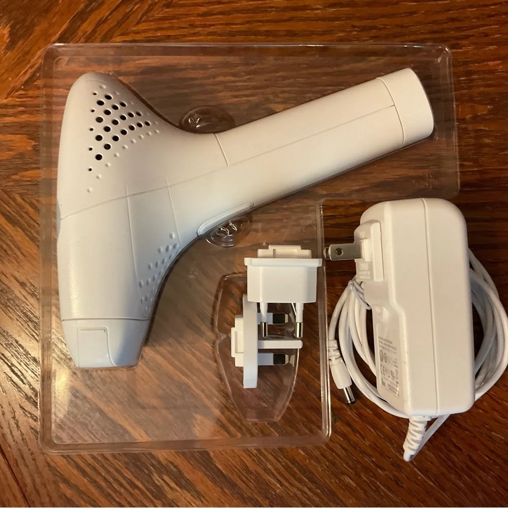 Bella Flash by Silk’n Home Hair Removal System!